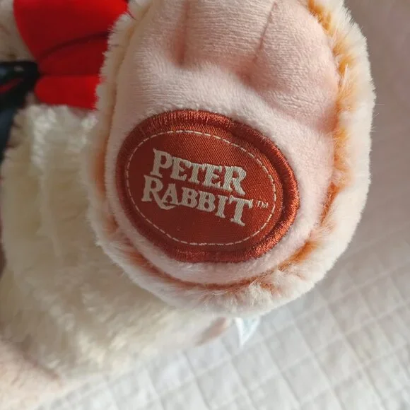 Peter Rabbit Plushie - Picture 7 of 10